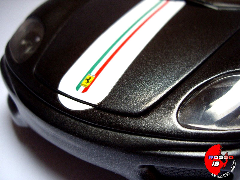 Ferrari 360 Modena 1/18 Hot Wheels coupe cs noire tuning miniature